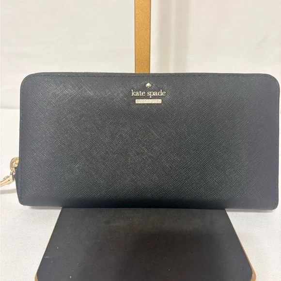 Kate Spade Black Zip-Around Wallet - Picture 2 of 10
